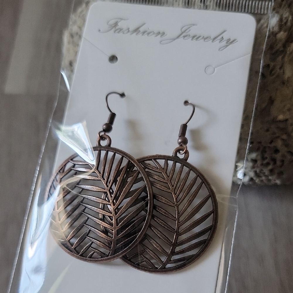 Chic Bronze Leaf Earrings